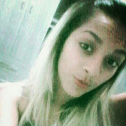 Basta fechar os olhos e desfrutar da montanha-russa que é a vida. ♥