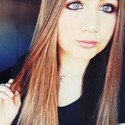 ❤Walburg College ZM3C ❤6teen years ❤Snap? tijgertjelovee ❤App? Ask it and I will think about it ❤Love