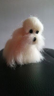 Manager of @themidhursthub. Needlefelt artist, making animal/pet sculptures & felt accessories with wool, inspired by anything creative! Love my bunny rabbits!