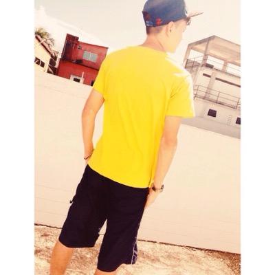 Acredite em si próprio e chegará um dia em que os outros não terão outra escolha senão acreditar com você.