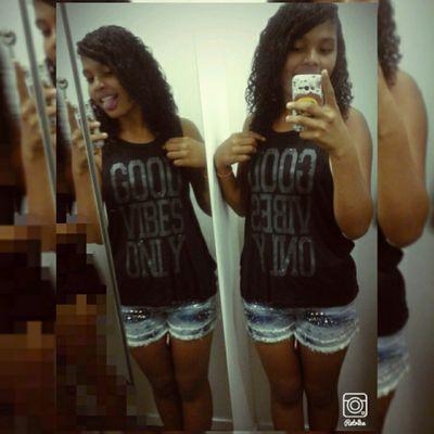 Apenas uma garota não famoza | Flamenguista | Whinatica | Que curte One Direction | Avril ' LBS | E acima de tudo Deus-Minha base e motivo de my smile.'