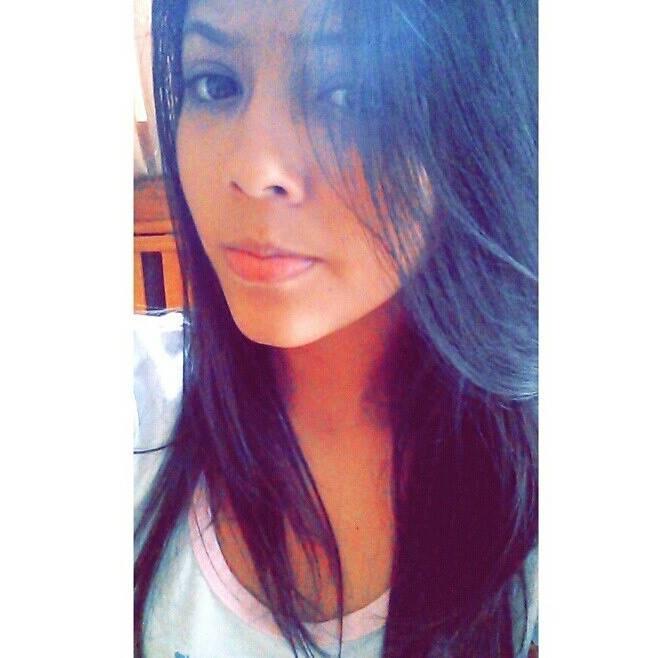 16. Sonriendo en todo momento.