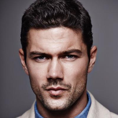 ιм α нσρєℓєѕѕ яσмαитι¢- @RyanPaevey
Fan Page dedicated to @GeneralHospital ❤️