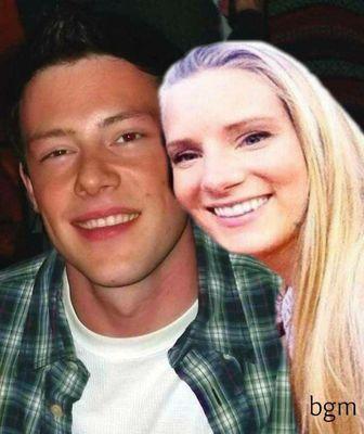I'm Finn and my brothers are @finncrish, and @KurtQuintHummel. My sexy girlfriend is @BritAnneliese.