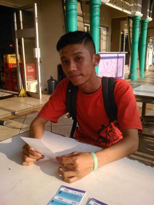 GalihAviero's profile picture. the pilot Galih is handsome.