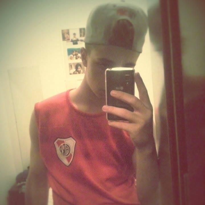 Instagram: Agusquin1999 / 1561833026   (Jugador en River. Actor Secundario) ♥