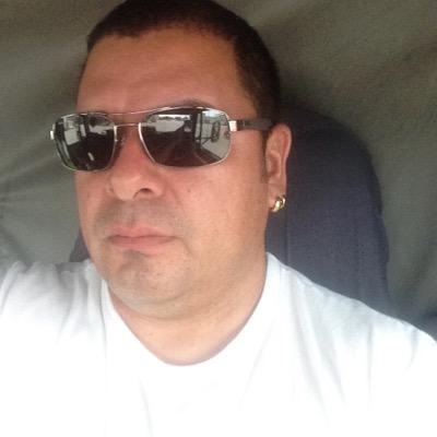 oscarc1221's profile picture. 