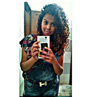 @helencantora_valens   Sertanejo Universitário é comigo!