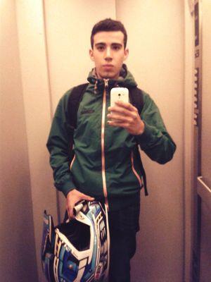 Ex ciclista de mtb , mx-enduro ;) La familia y los amigos ante todo . 7 @chiringuito_bte  Instagram: oliverferhue