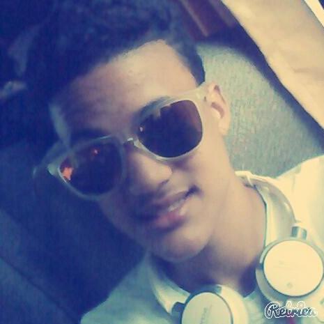 SOY chistoso,amigable y mi gusta TODAS ustedes  MUAH ;) :* #READY