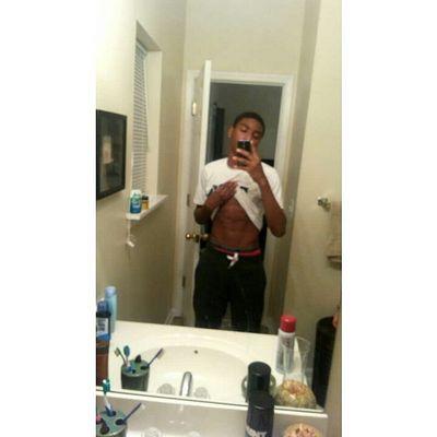 DerricottAnt's profile picture. 