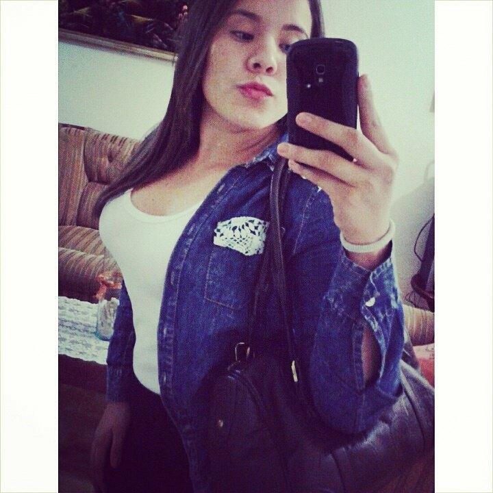 □instagram:Yusbeet Amigable,rumbera,bailarina de salsa casino→Caminando siempre hacia el futuro.