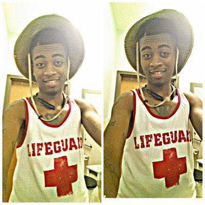 Just a simple young man trying to make it in a world of foes.. Live life taking chances!