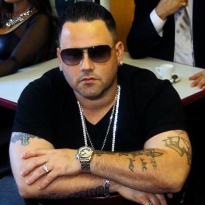 ARTIST/STAR of #Gthing on @FuseTV Download my single Got a Guy https://t.co/pDHZE25LDB