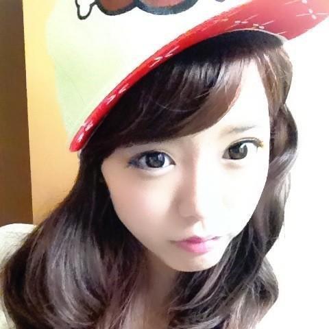 flineldred's profile picture. 韓国の女の子がかわいいのは…流行ファッションアイテムに敏感だから？季節感たっぷりだけど、シンプルかわいい、韓国ならではのfashionやコーデを紹介☆カワイイ!!と思ったらＲＴ、フォローをお願いね!!