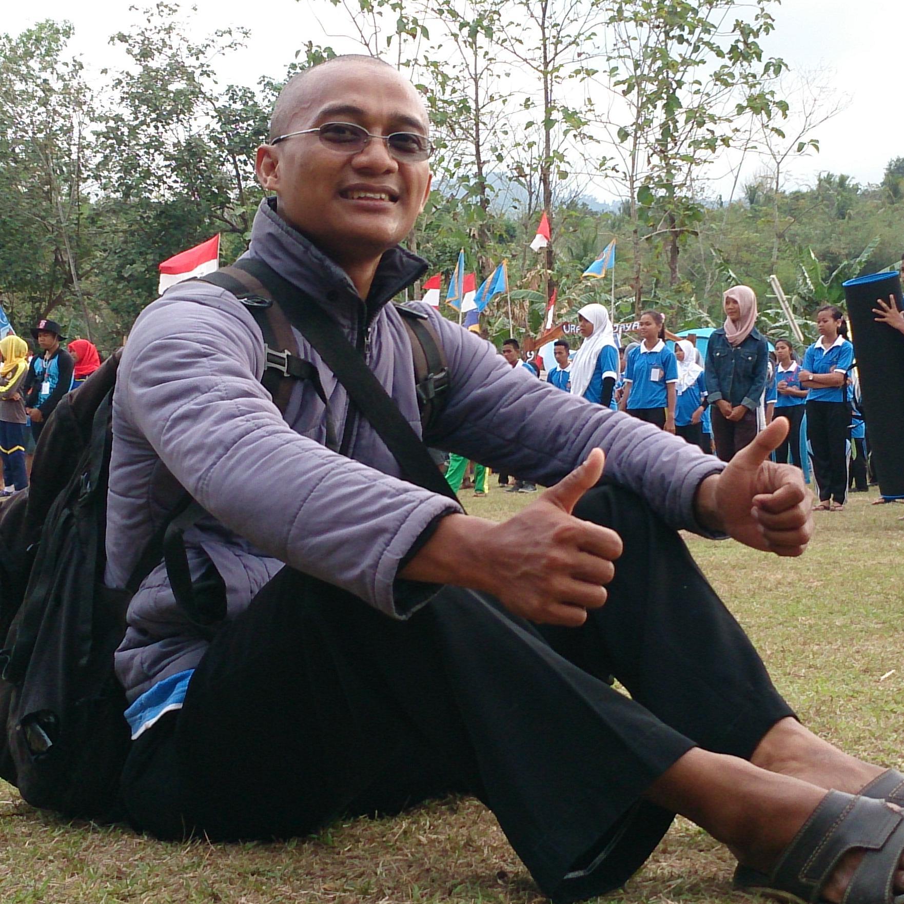 Sindu_Tile's profile picture. IG: sindudwihartanto
FB: Sindu Dwi Hartanto
YouTube: SinduDwiHartanto 

Produk: 
  #SirupMarkisa 
  #SariMarkisa 
  #JaheRempahInstan
  #JaheNi