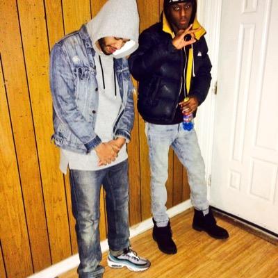 FOREVERYOUNGCREW !CEO Of Forever Young  @YNFY_ 'For Any bookings Or Features Email ShulerNahdir@yahoo.com #215 #DBD 
follow Us On IG @Fy.nah & Fye_