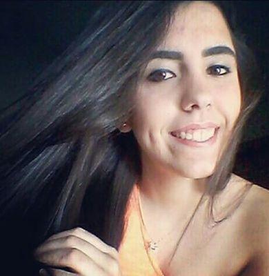Tendo amor e saúde, da vida eu não reclamo. Eu amo a vida que eu levo e levo a vida que eu amo.