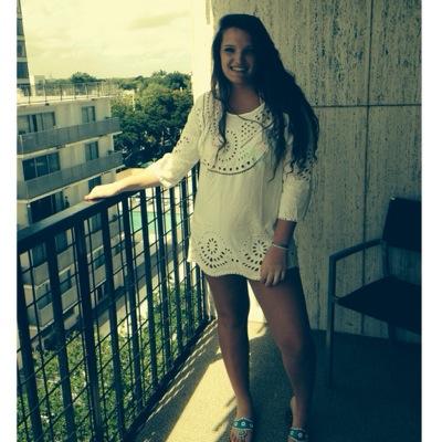 TaylorAmendola's profile picture. ⚓Salve Regina '17⚓