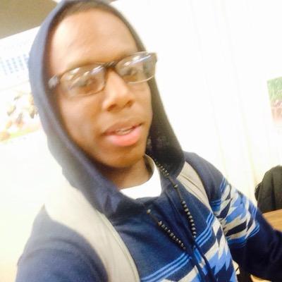 Worried About Whta Im Doin All Da Time Yeen Aint Living Right .