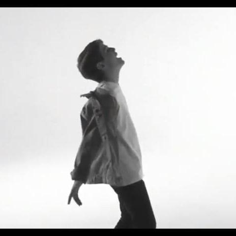 I like singing and acting is my idol i love MattyBRaps ♥
