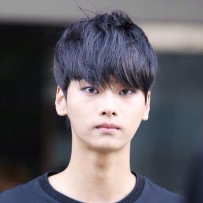 this is a free follow from @xiuminimized because i wuv you all go follow her instead of this acc