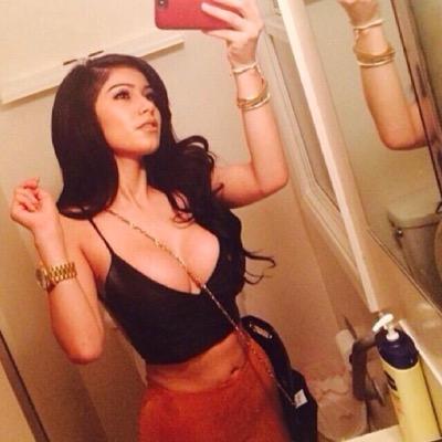 you peeped my avi, now why dont you just follow me? was hacked at 15k IG: adriannabitchh