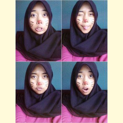 Instagram : @shareefak_
