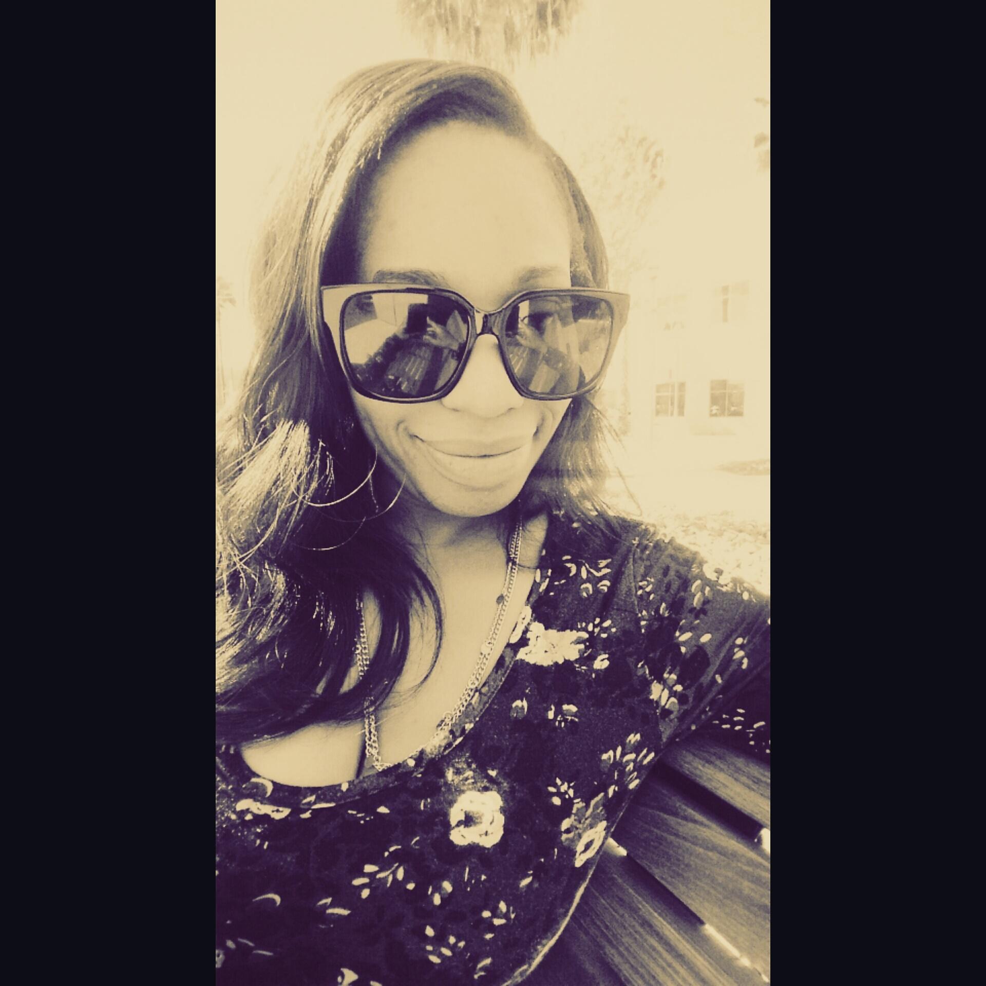 Brooklyn Girl. Servant of Christ. Star gazer. Free Spirit. Singer. Songwriter.. resident giggler, I love creativity. I love to be inspired. I love love.