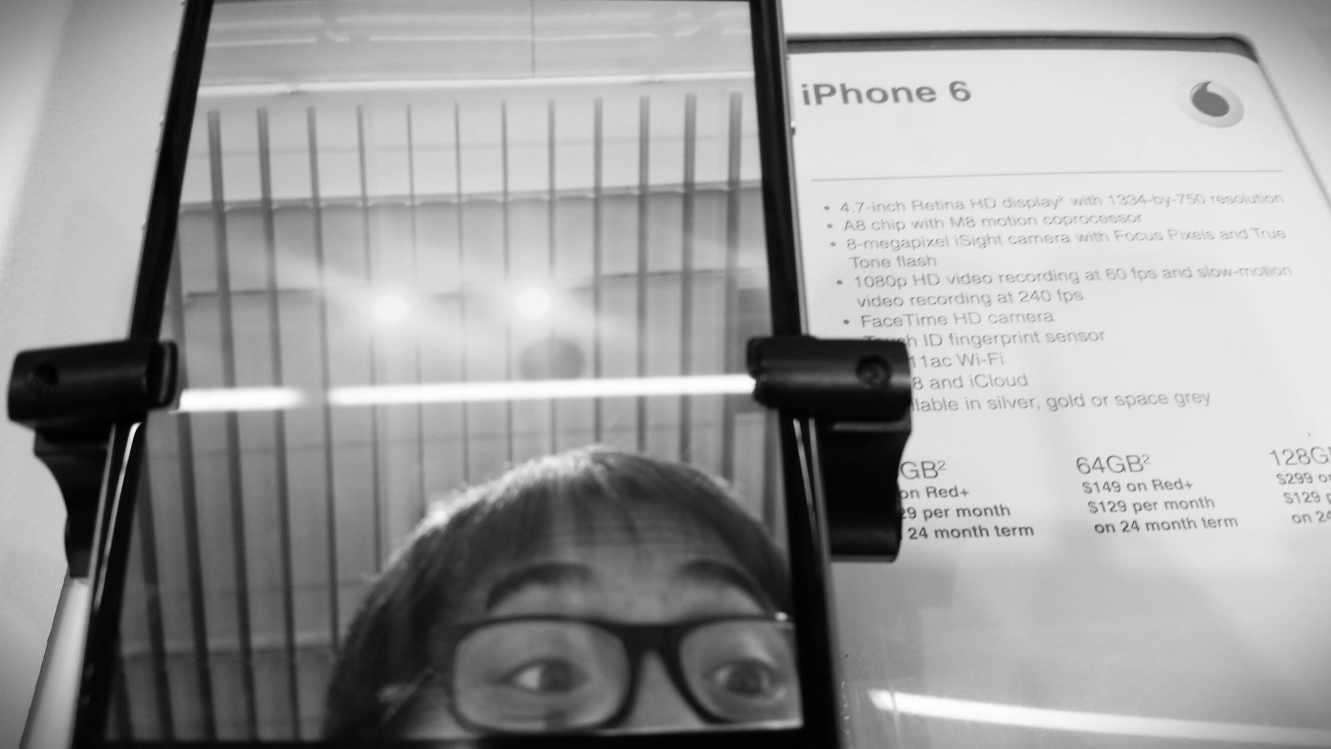 Tech Nut. Lover of life. Gamer. Lover of Apple, Lover of Android.