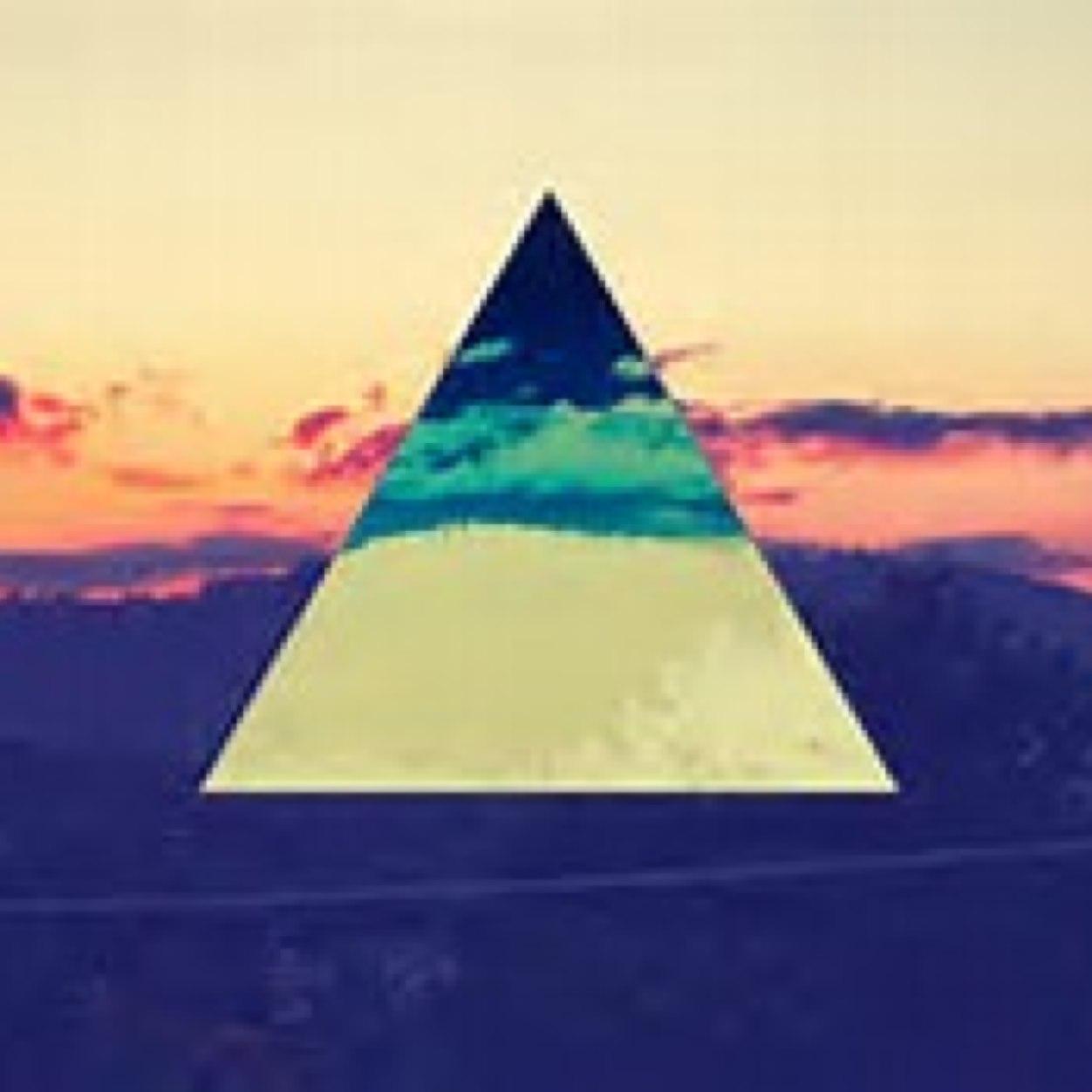Hi my name is Kyan follow me i will follow back.on http://t.co/nI95zrTifi and on  instagram @Kyanb1 check it out!!