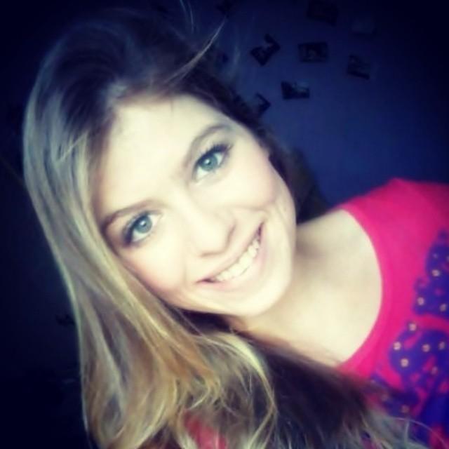 whats: 99329437