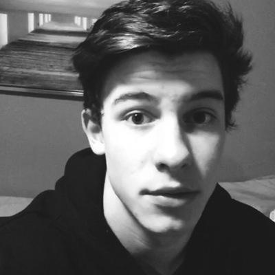 FOLLOW @frightfulmendes AND TURN ON NOTIFS BECAUSE SHE JUST GAVE YOU A FREE FOLLOW (stay active)