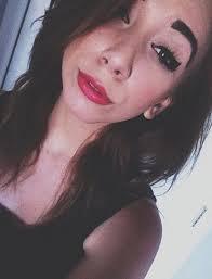 No existen pue.tas que el amor no abra, abismo que el amor no cruce, ni pecado que suficientelamor no redima.