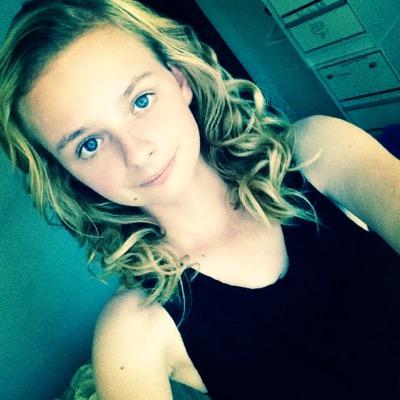 16•single•australia 
instagram: @staceydale16 
my other twitter: @_dales90