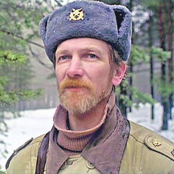 Когда у общества нет цветовой дифференциации штанов, то нет цели, а когда нет цели нет будущего. Вологда.