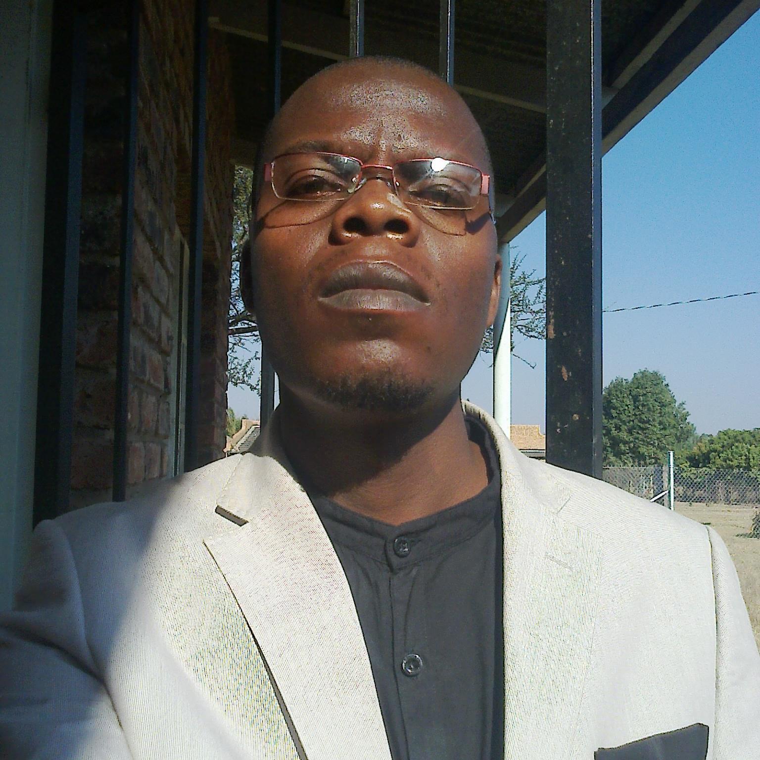 Living for Christ and passionate about life. LOVING U N GOD IS WHY I'M HERE N DO WHAT I'M DOING.