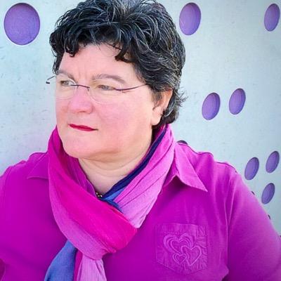 beschikbaar als verenigingsprofessional - branchemarketeer  - communicatieadviseur | register-vinoloog @vinissima | wijndocent | wine & food | reizen | design