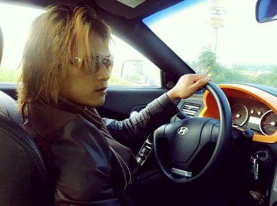 yukie_fly's profile picture. one way system