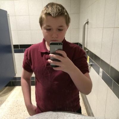 Hey Im Jimmy and it feels awesome to be on Twitter. Tweet Tweet away!