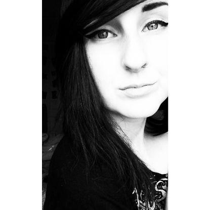 corinnuh_'s profile picture. ❀ 21 ❀ Graphic Design ❀ Karma ❀ I'm weird and I like pizza ❀ It's not the years in your life, it's the life in your years ❀