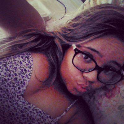 Face: Laryssa Ribeiro 
                                           Instagram: @LariiPrincess/