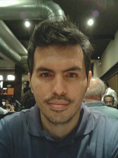 asinthior's profile picture. 🇵🇪 🏳️‍🌈 He/him. Gay Latino immigrant husband, proud father of a PIO dog 🐕