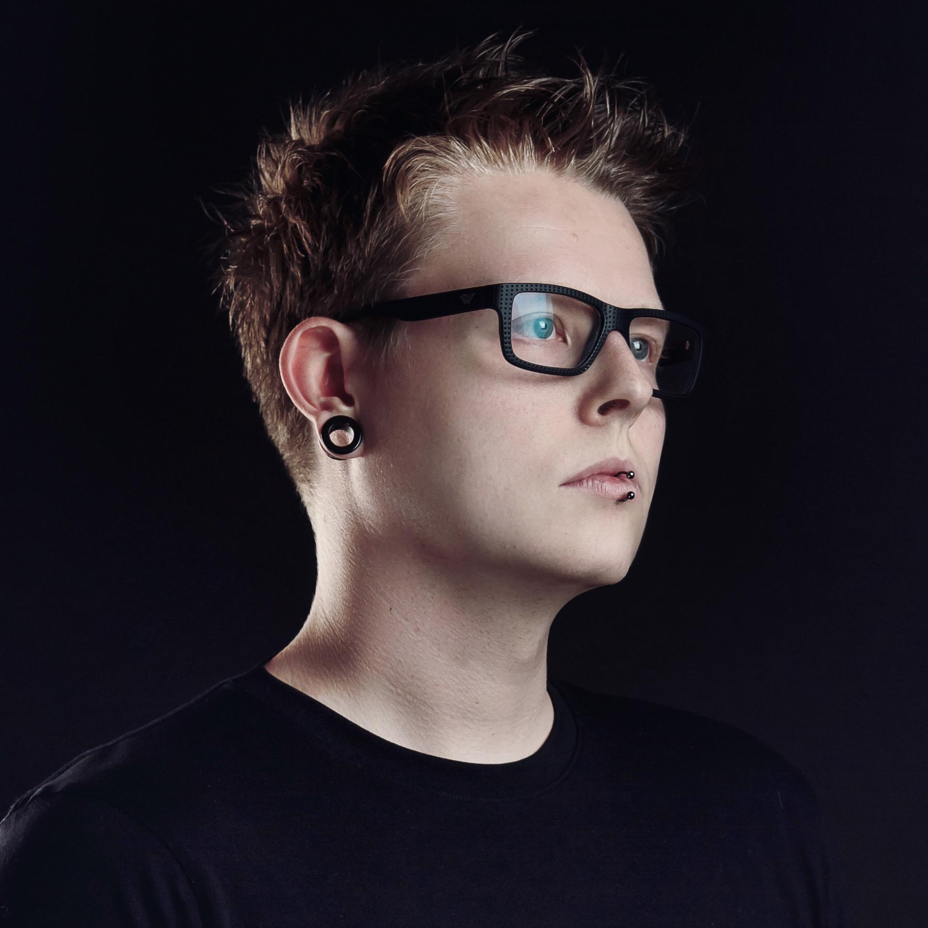 Visual artist, Art Director, Graphic Designer, dj, slavic mythology enthusiast. 10+ years of experience. Available for hire. hello@igorjankowski.com