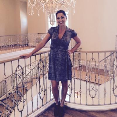 Erna Svala was born Iceland. Dallas and North Dallas is the focus of her real estate business. Her interests are in architecture,art,design, cooking & running.