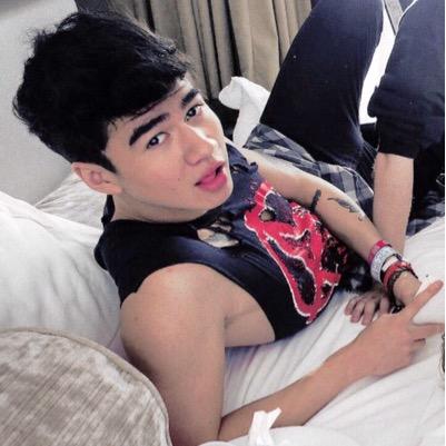 Follow @_Funny5SOS for regular tweets about the boys and DMs to 5/4