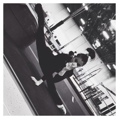 Instagram: sabrina__gill