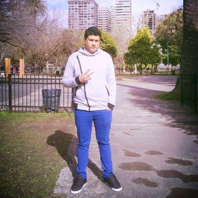 Nunca permiitas qe la soledad te haga regresar con alguien qe tu saves qe no es para ti 8)
