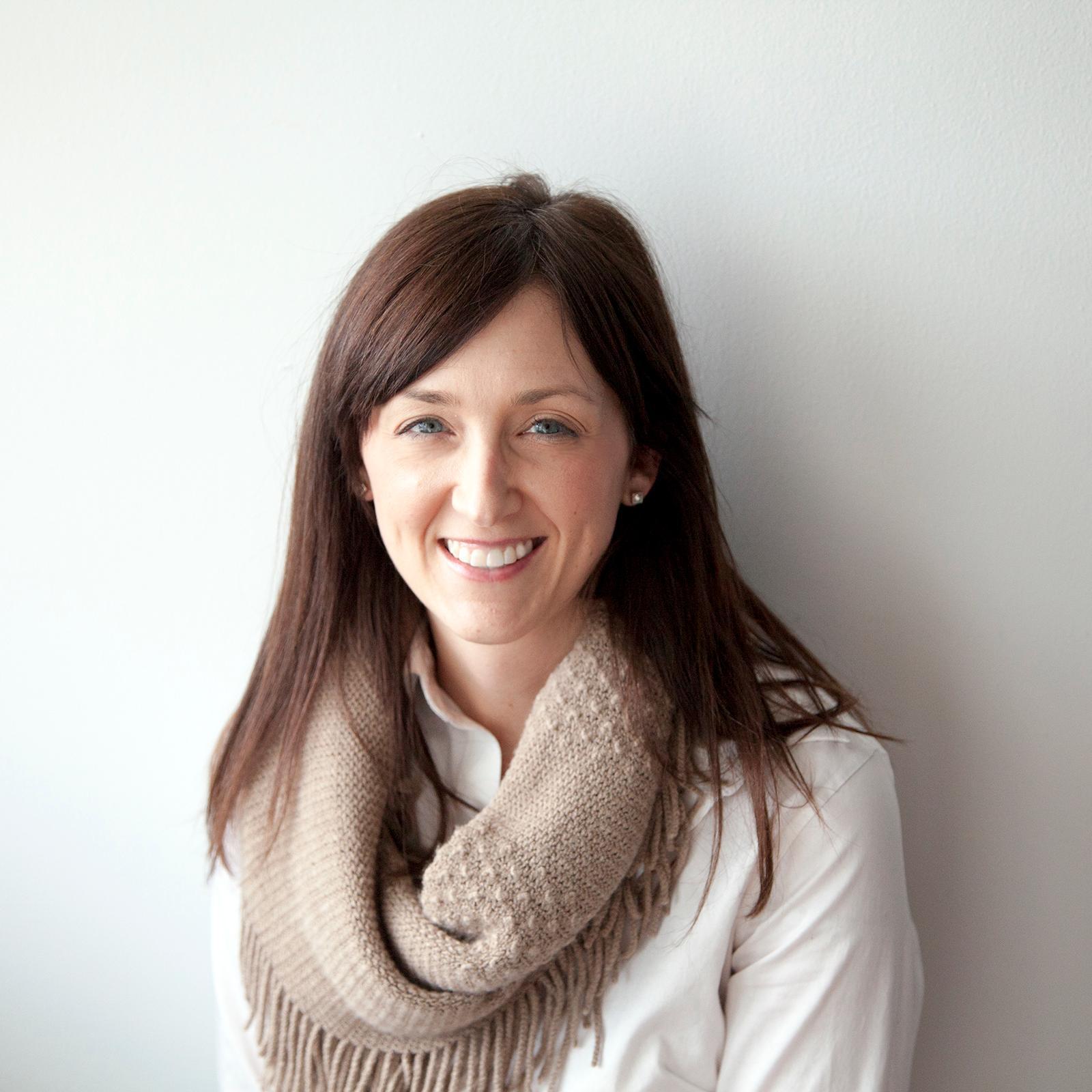 Wife, mama, photographer, lover of all things pretty + fun. Interiors, food, design, architecture, music, coffee, wine.