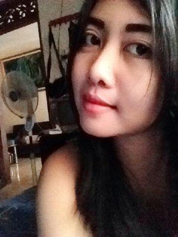 Devie_bimz's profile picture. RockaRiot!!